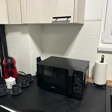 New Lovely Three Bedroom Apartamento Belgrado