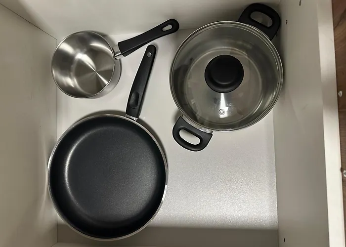 New Lovely Three Bedroom 아파트 *