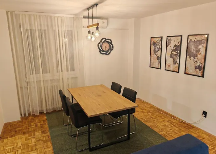 New Lovely Three Bedroom 아파트 베오그라드