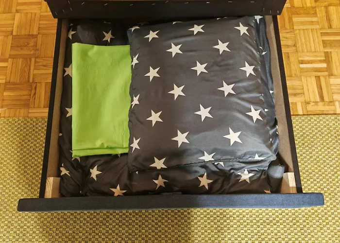 New Lovely Three Bedroom 아파트 *